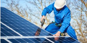 Installation Maintenance Panneaux Solaires Photovoltaïques à Saint-Antoine-Cumond